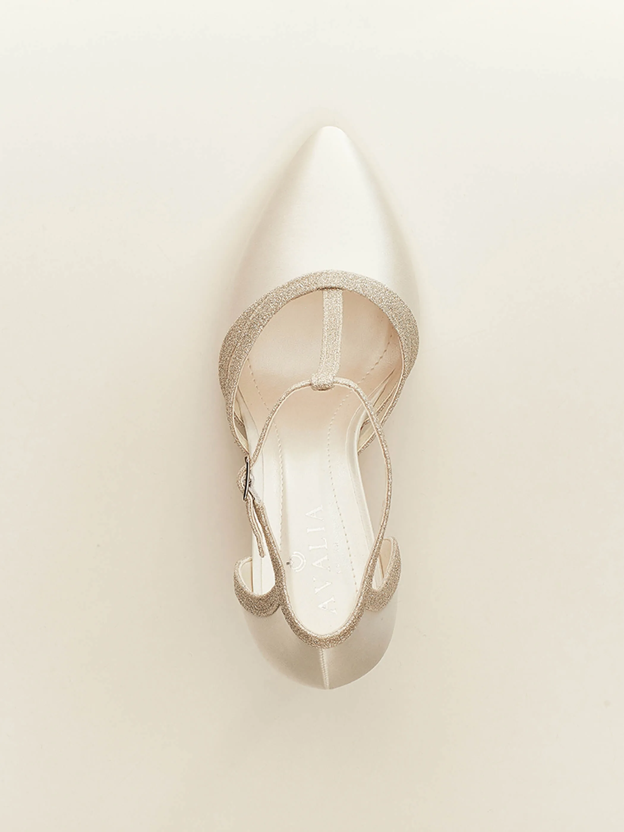 Bekleidung, Schuhwerk, Schuh, Hoher Absatz