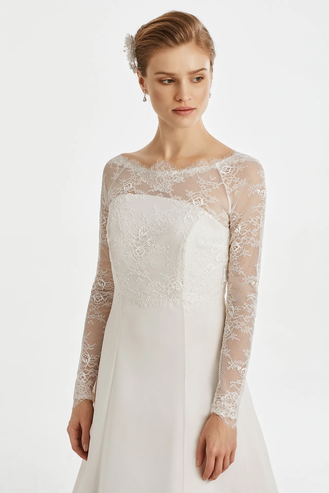 Bolero aus Stretch-Spitze