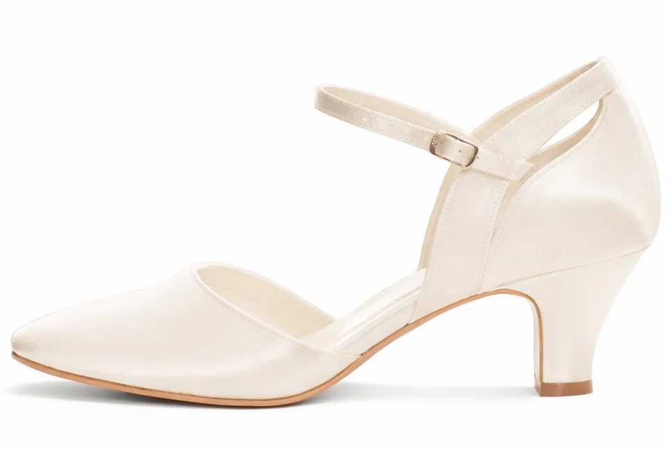 Bekleidung, Schuhwerk, Schuh, Hoher Absatz, Sandale